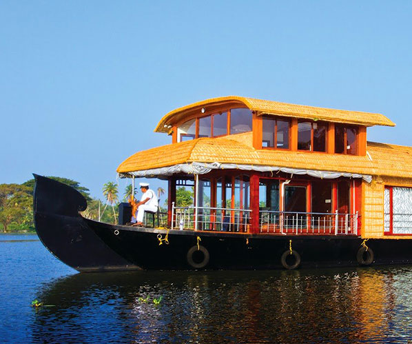 Honeymoon Houseboat